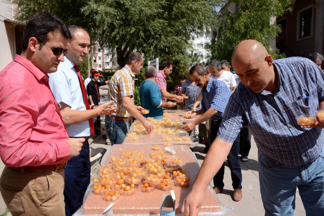 Şehitlerimiz Salavatlarla, Tekbirlerle Anıldı