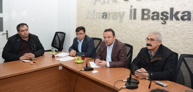 AK Parti’den Muhtarlarla İstişare Toplantısı