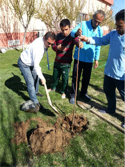 Rehabilitasyon Merkezinde Ağaç Dikimi Yapıldı