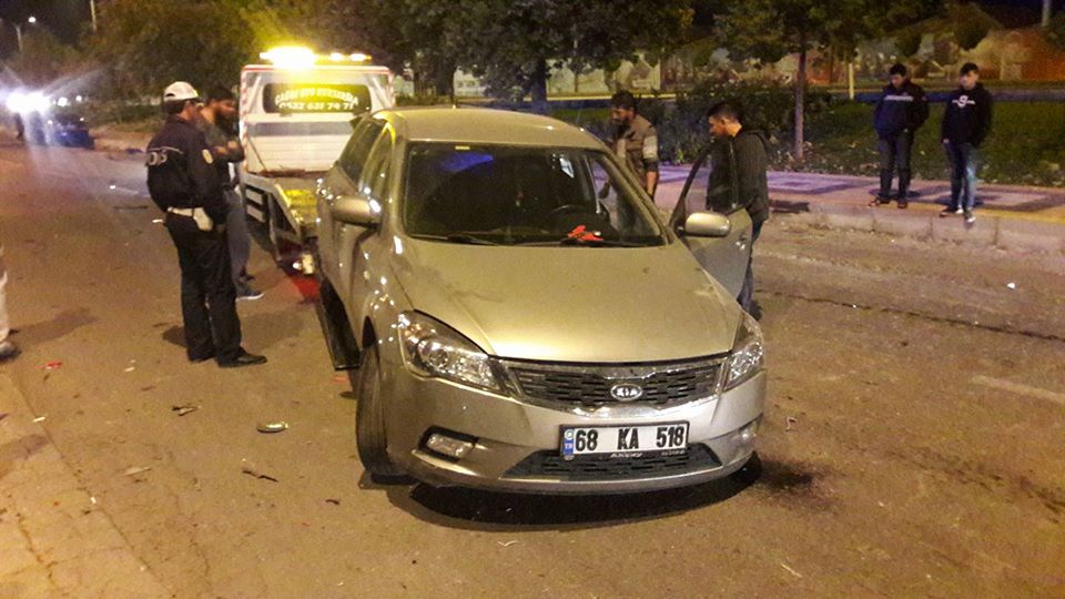 Aksaray’da 2 otomobil çarpıştı: 2 yaralı