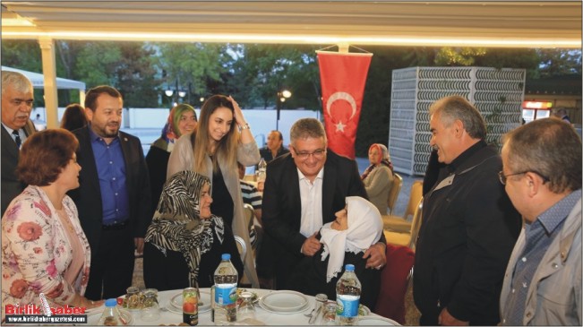 Koruyucu Aileler iftar programında buluştu