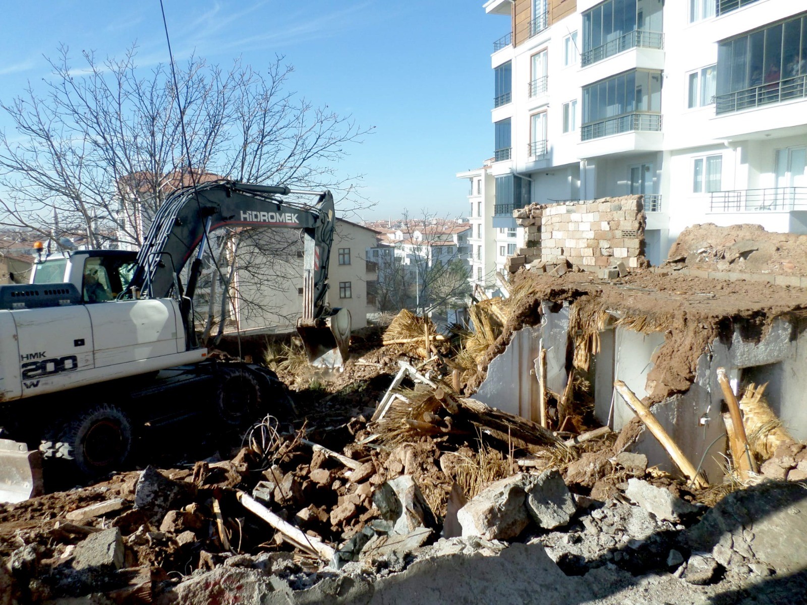 Aksaray’da 2600 Bağımsız Birimin Yıkımı Gerçekleştirildi