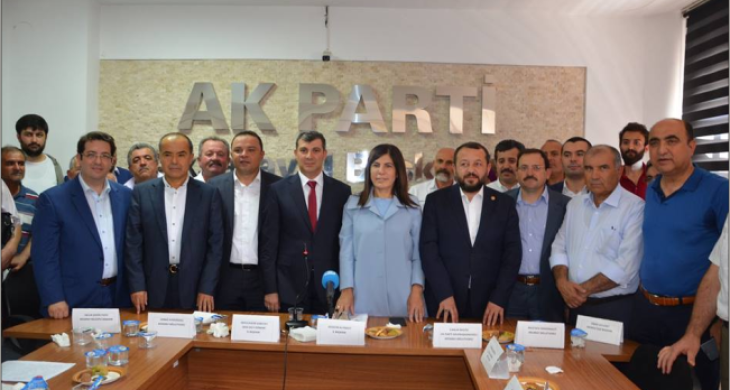 Ak Parti İl Başkanlığında devir teslim töreni yapıldı