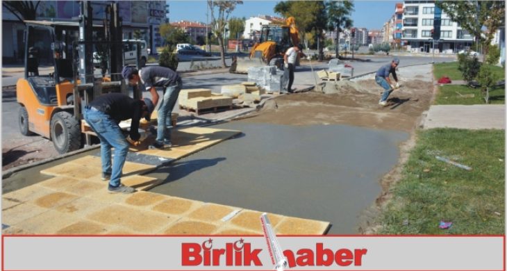 Aksaray Belediyesi Kaldırımları Yenilemeye Devam Ediyor