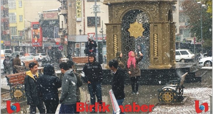 Aksaray’a mevsimin ilk karı düştü