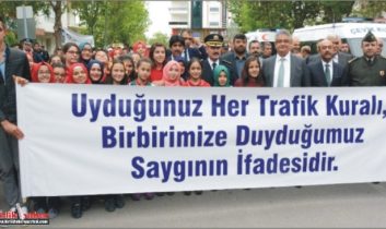 Aksaray’da trafik haftası yürüyüşü