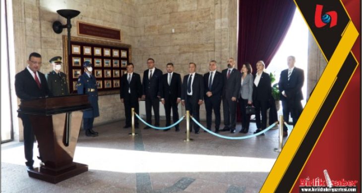 BASİAD Resmi Törenle Anıtkabir’i Ziyaret Etti