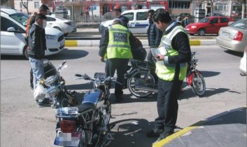 Emniyet, motosiklet ve kask kullanımı ile ilgili bilgilendirdi