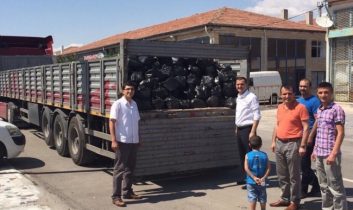 Milletvekili Yaldır 3 Aylık Maaşını İhtiyaç Sahiplerine Bağışladı