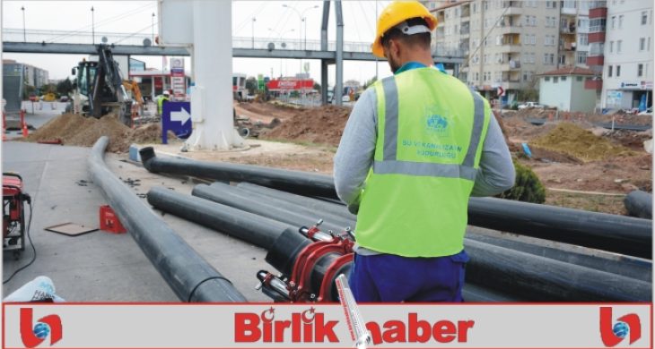 Karayolunun Altından Geçen 35 Yıllık Eski Boru Değişti