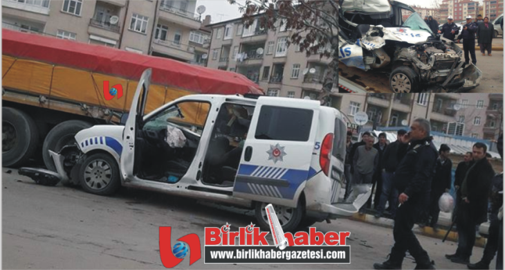 Polis otosu Tırın altına Girdi