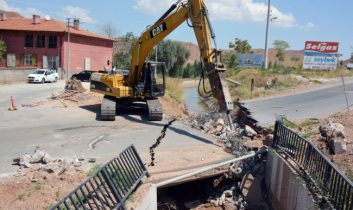 Seyir Terası Köprü Yolu Genişliyor