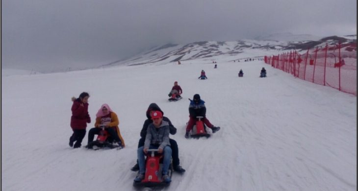 Yetim Çocuklara Erciyes’te Kayak Keyfi