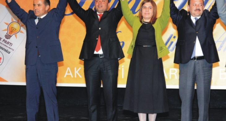 AK Parti Adaylarını Tanıttı