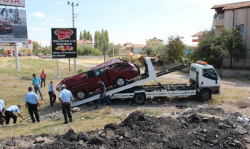 Aksaray’da Minibüsle Otomobil Çarpıştı: 1 Yaralı