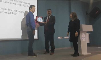 Araştırma Merkezlerinden Ortak Konferanslar