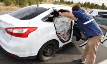 Otomobilde 58 Bin Paket Kaçak Sigara Çıktı