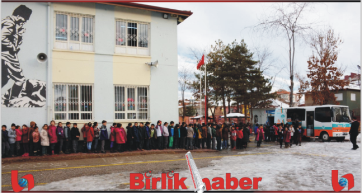 Öğrencilere Sıcak Çorba