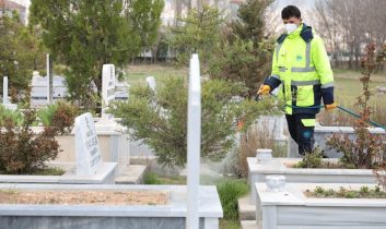 Aksaray Belediyesi’nden Kabristanlıklarda Bayram Hazırlığı